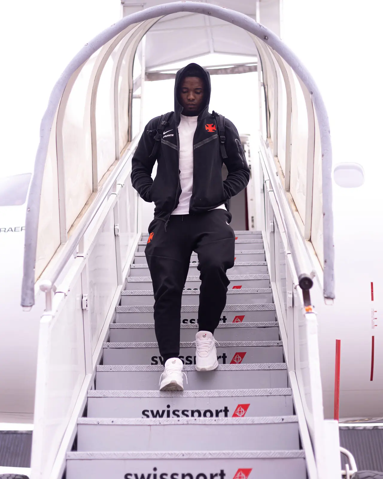 Vasco chegou a São Paulo e promove linha de viagem oficial