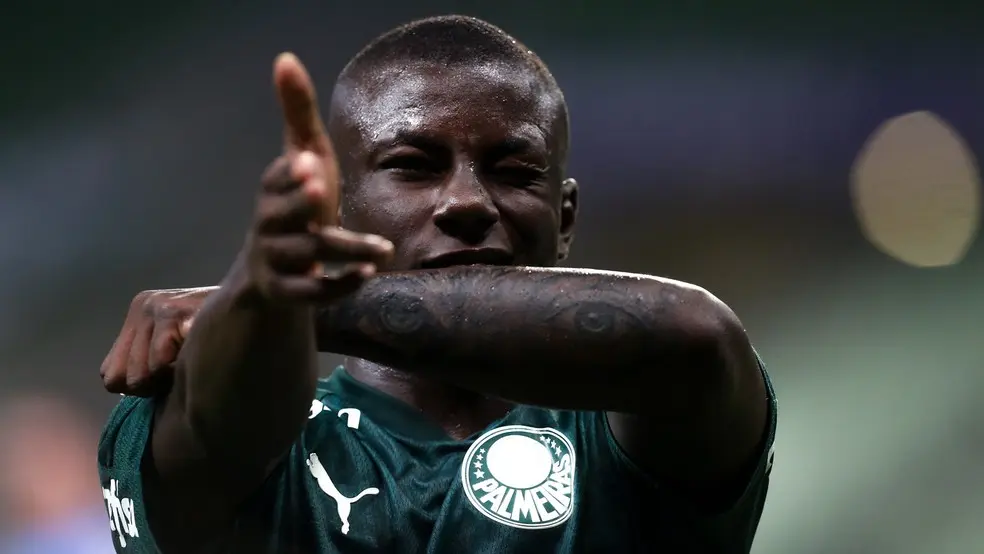 Marino Hinestroza reencontra o Palmeiras na Copa do Brasil após trajetória no Verdão
