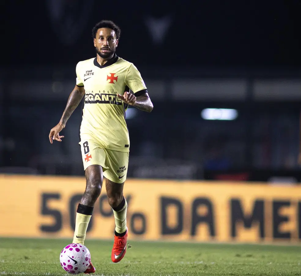 Renovação de Jair com o Vasco enfrenta impasse e futuro indefinido